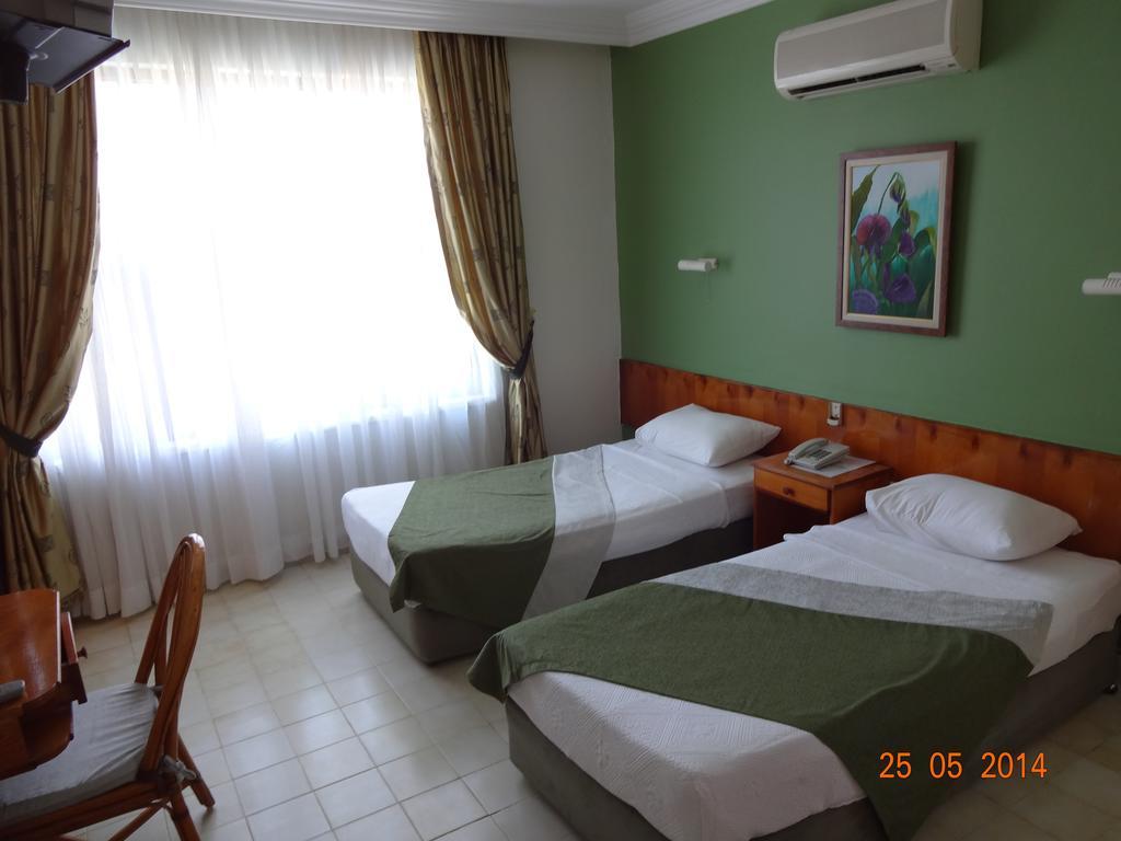Pinar Hotel 阿拉尼亚 外观 照片