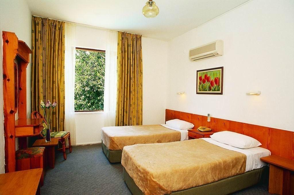 Pinar Hotel 阿拉尼亚 外观 照片