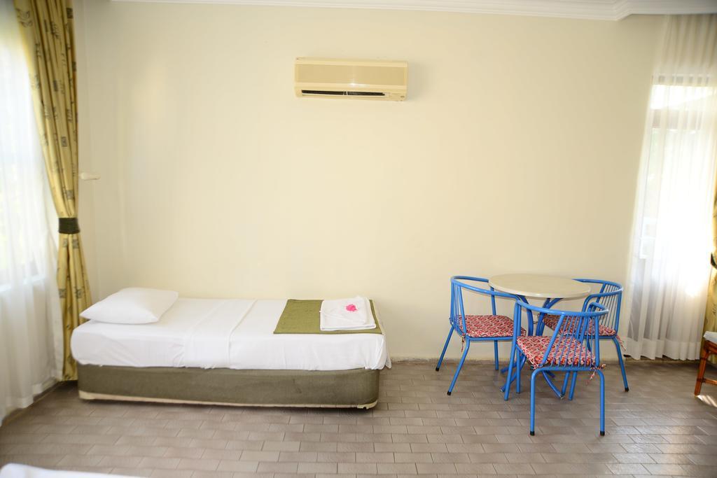 Pinar Hotel 阿拉尼亚 外观 照片