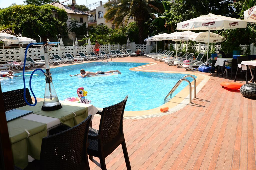 Pinar Hotel 阿拉尼亚 外观 照片